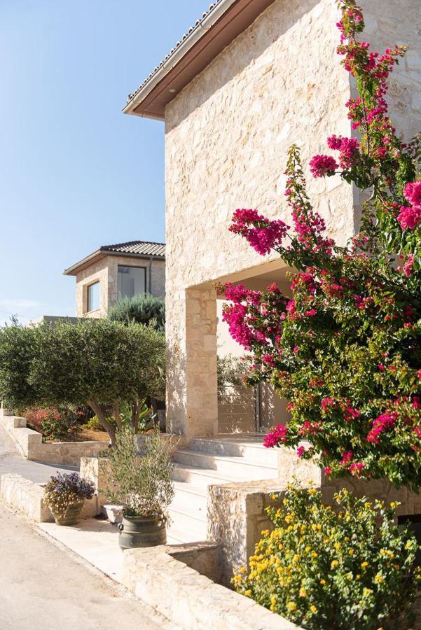 Magnifique Villa Avec Piscine Au Bord De Mer 克拉法吉亚 外观 照片