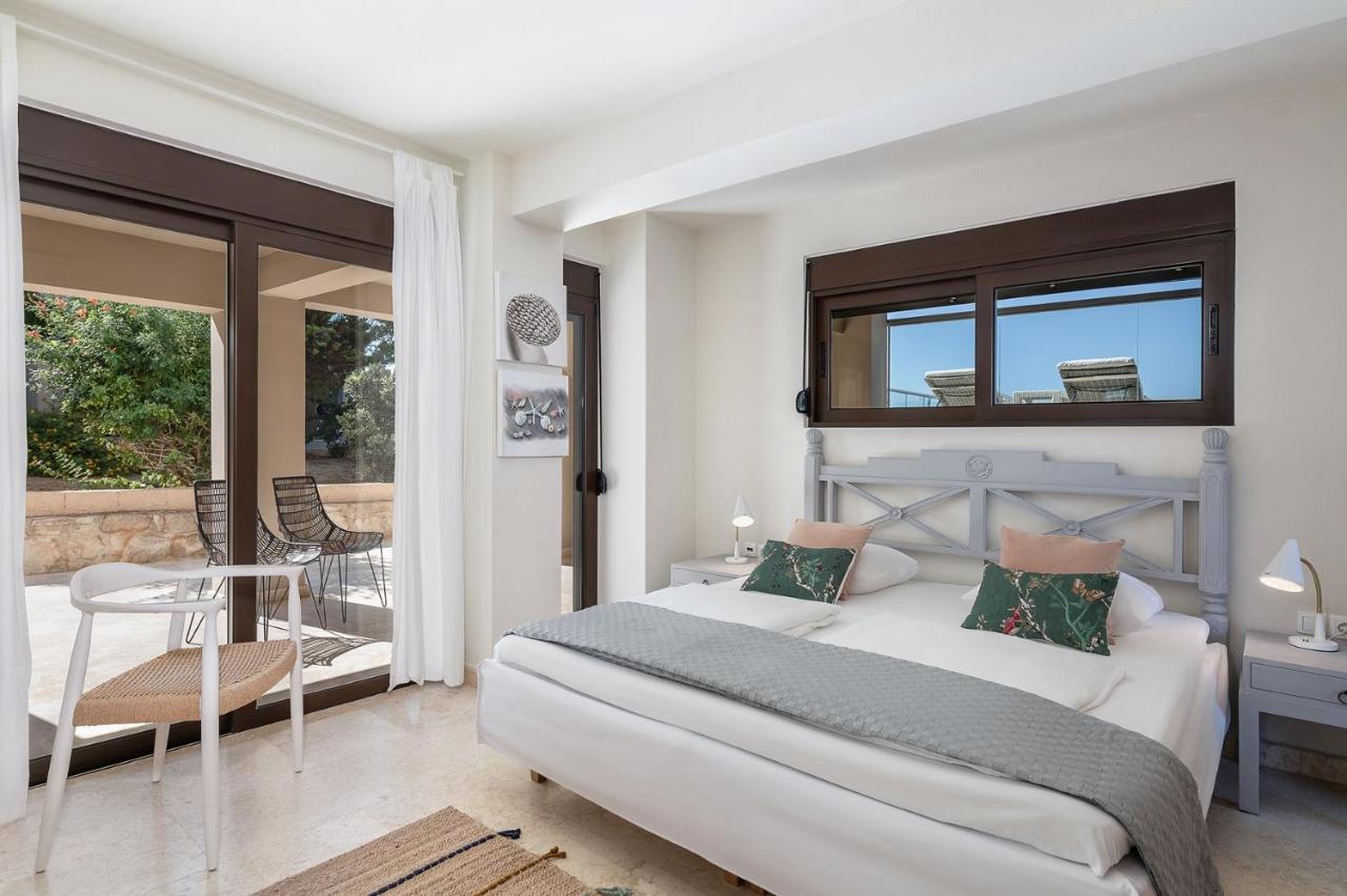 Magnifique Villa Avec Piscine Au Bord De Mer 克拉法吉亚 外观 照片