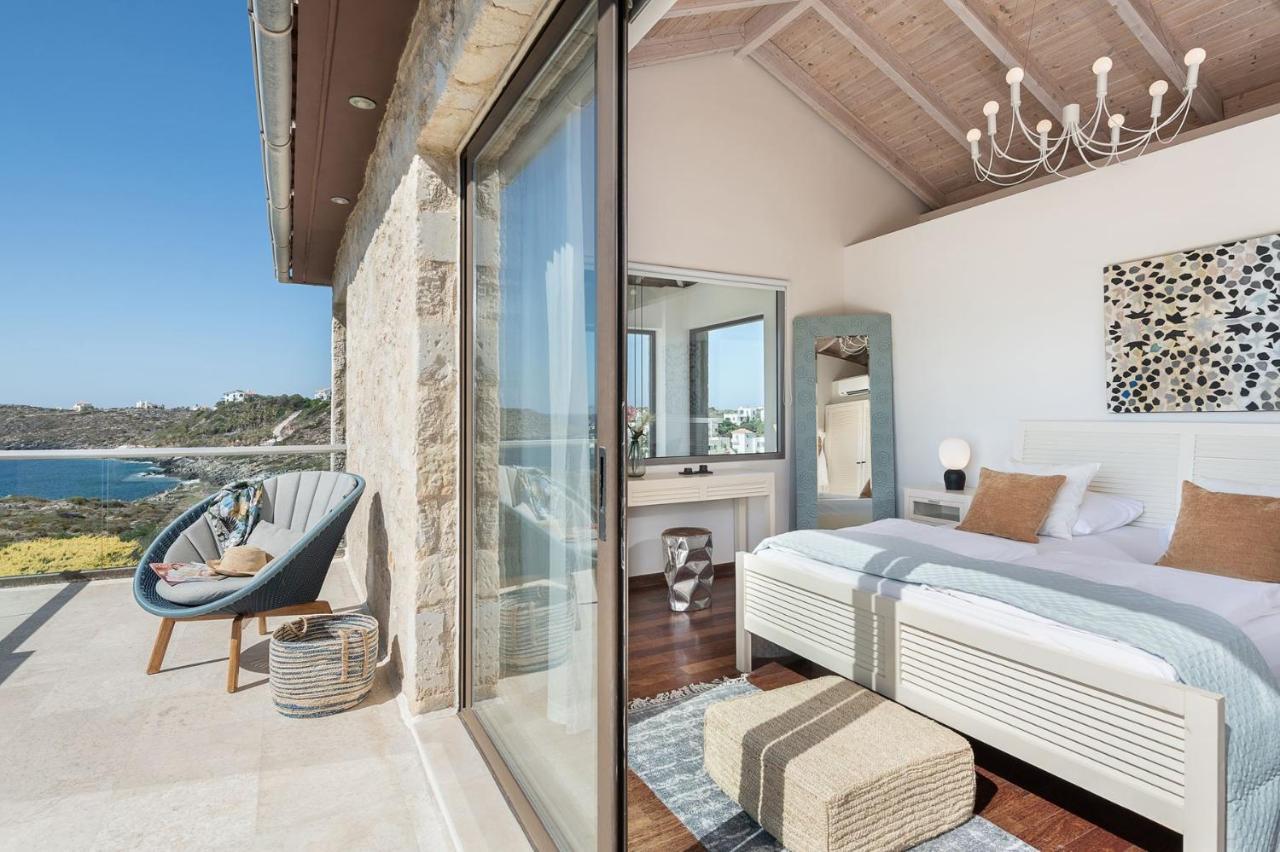 Magnifique Villa Avec Piscine Au Bord De Mer 克拉法吉亚 外观 照片