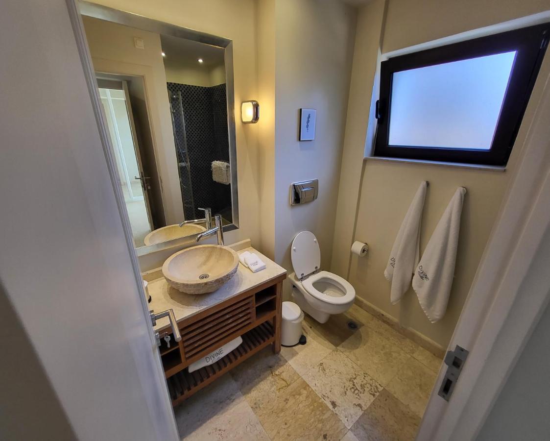 Magnifique Villa Avec Piscine Au Bord De Mer 克拉法吉亚 外观 照片