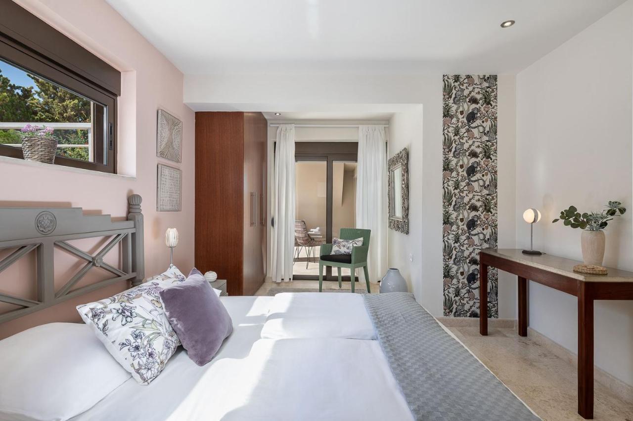 Magnifique Villa Avec Piscine Au Bord De Mer 克拉法吉亚 外观 照片